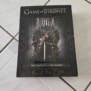 Game of Thrones The Complete First Season DVD Box Set